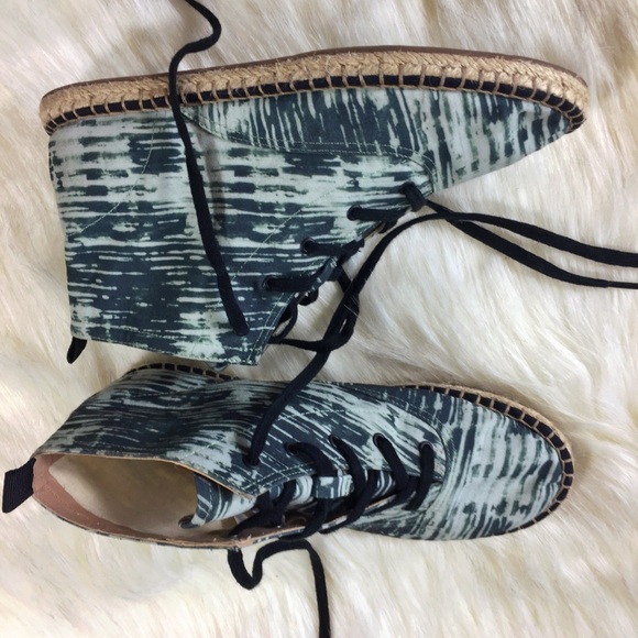 🎉SALE Rachel Roy Canvas High Top Espadrilles - Picture 3 of 7